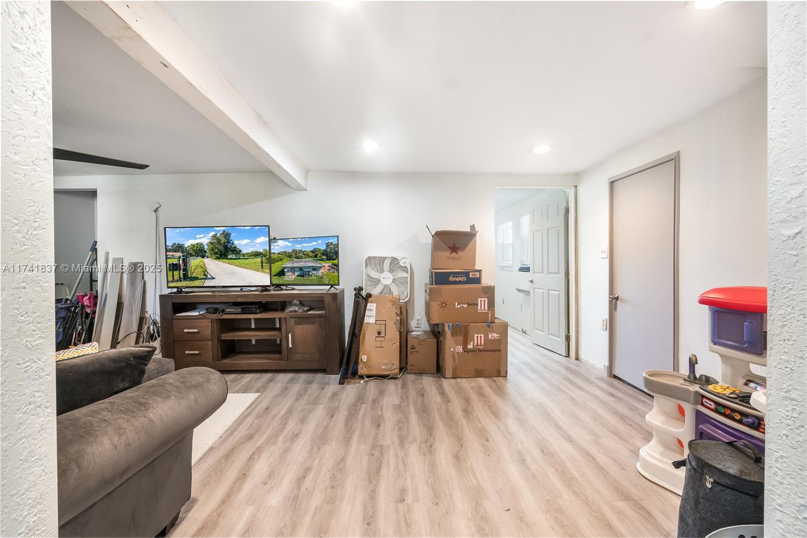 FLA FRUIT LANDS CO SUB NO - Residential