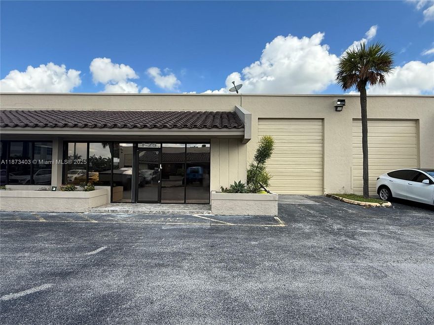 Excellent opportunity to lease a 2,426 SQFT office/warehouse flex space designed to fit a variety of business needs, featuring a welcoming reception area, two spacious private offices, a conference room, kitchen/breakroom, two restrooms, and a large warehouse with convenient truck loading access. Ideally situated in a prime business center, this versatile space offers three assigned parking spots, with water, garbage, and security services included in the rent, making it a move-in ready solution for growing or established businesses alike.