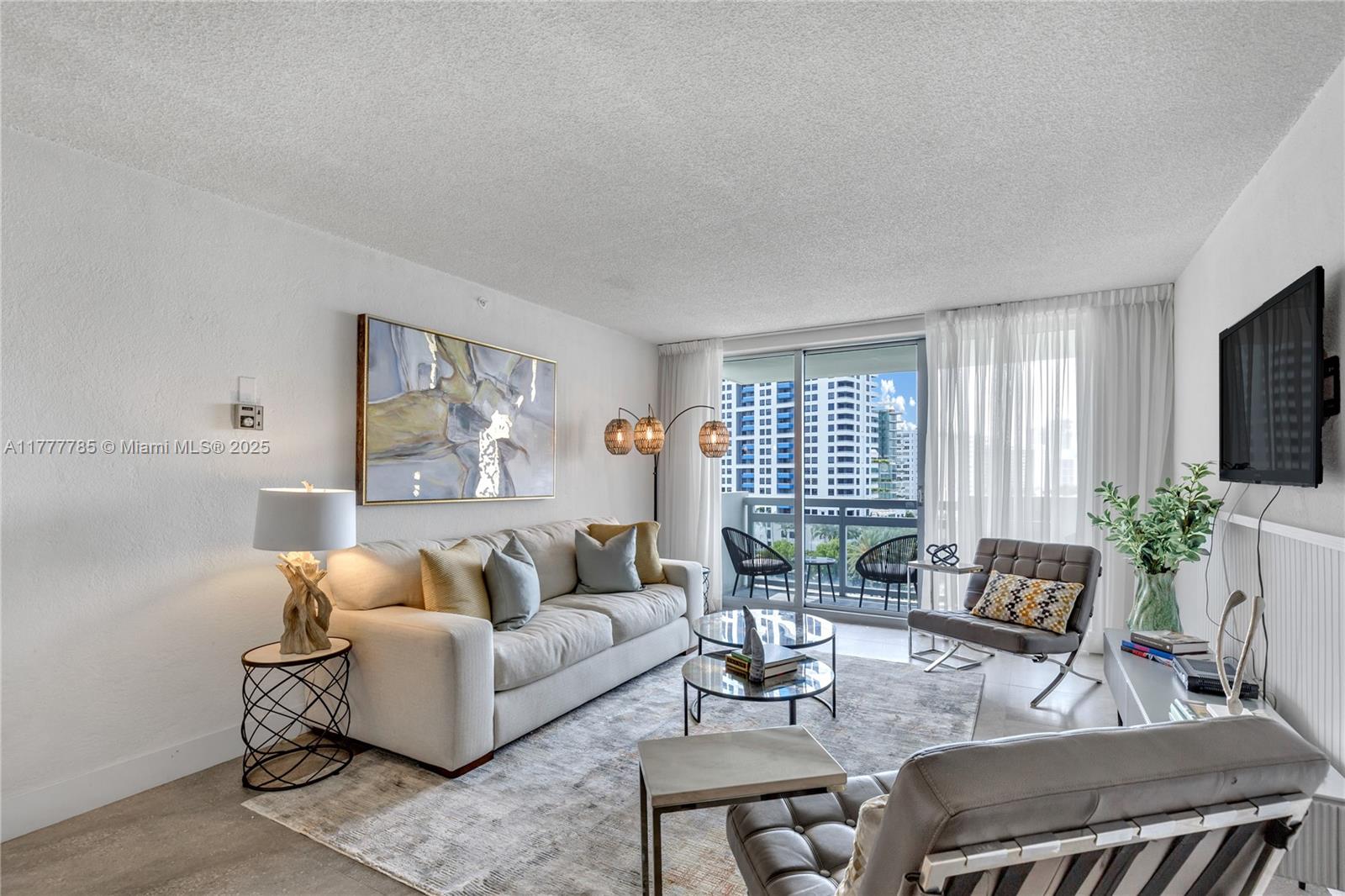 FLAMINGO TOWER - Residential