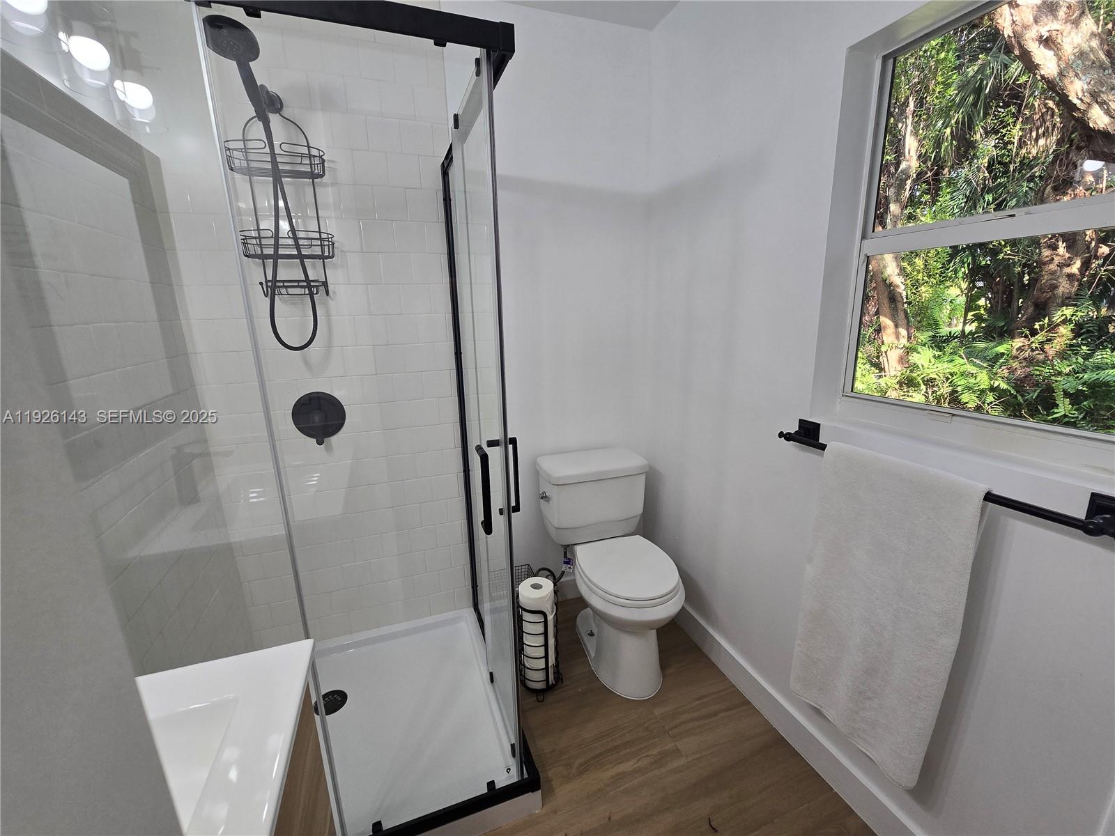 BELLEVUE BISCAYNE - Residential Lease