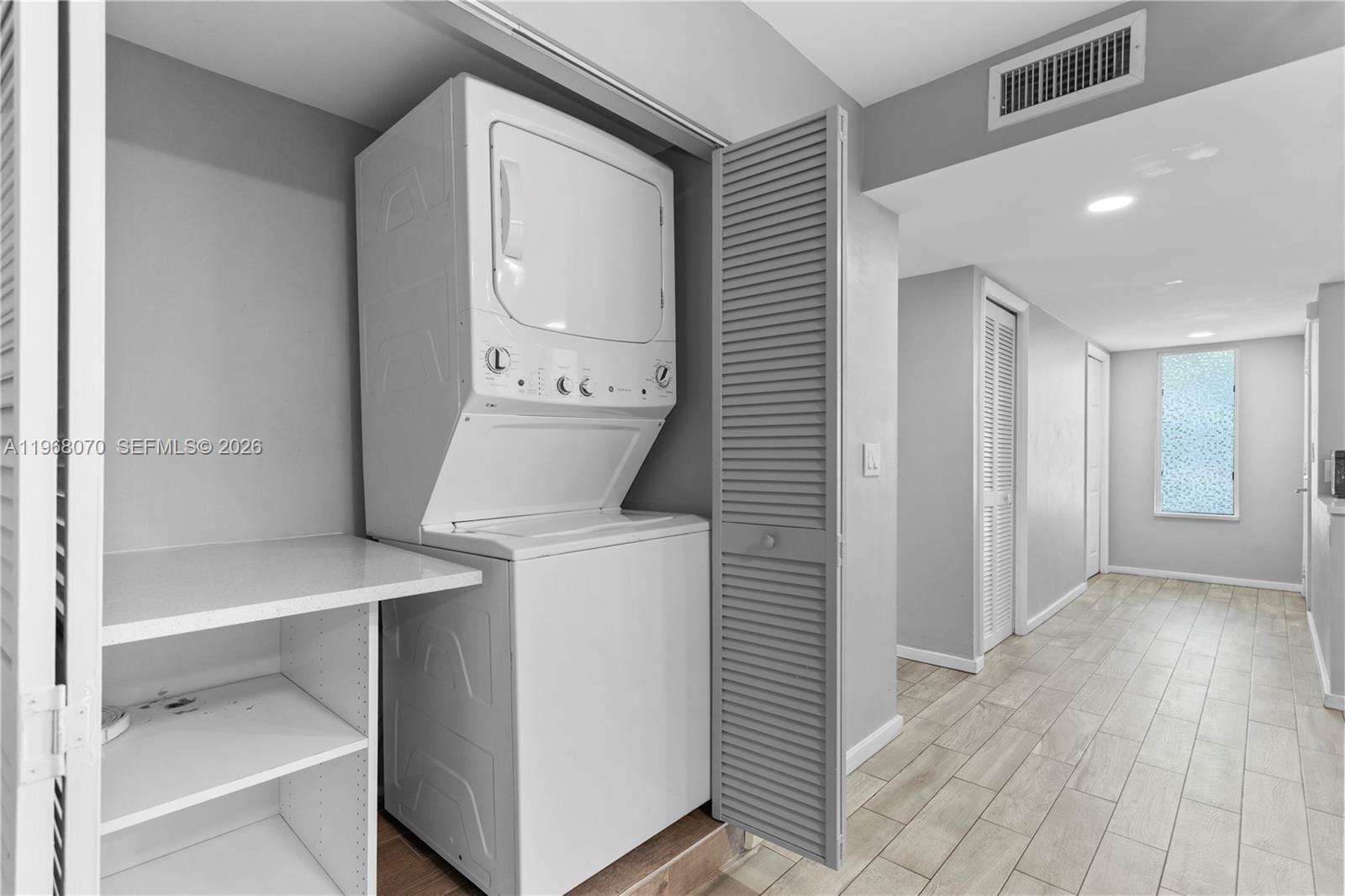 RACQUET CLUB APARTMENTS A - Residential