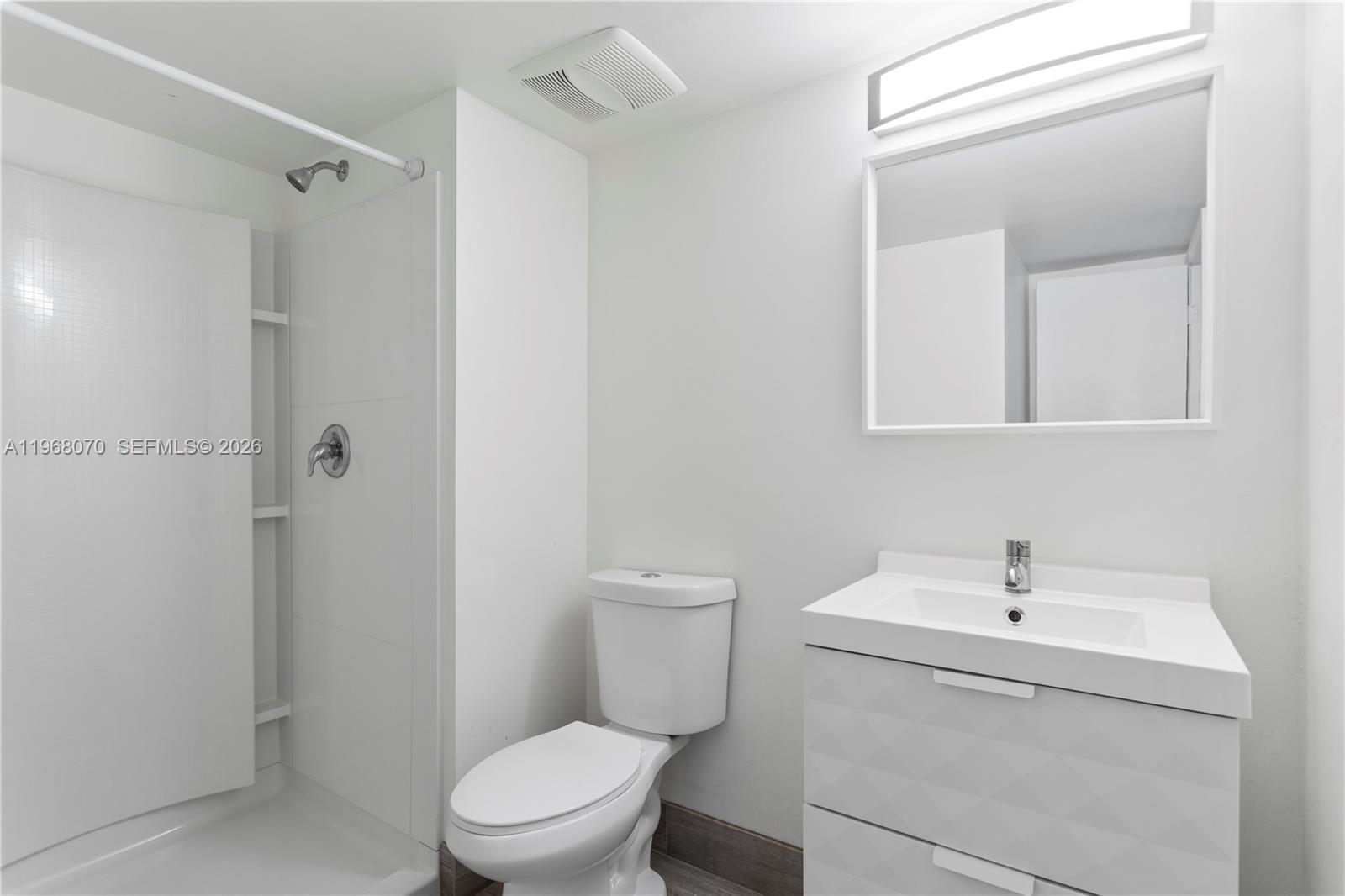 RACQUET CLUB APARTMENTS A - Residential