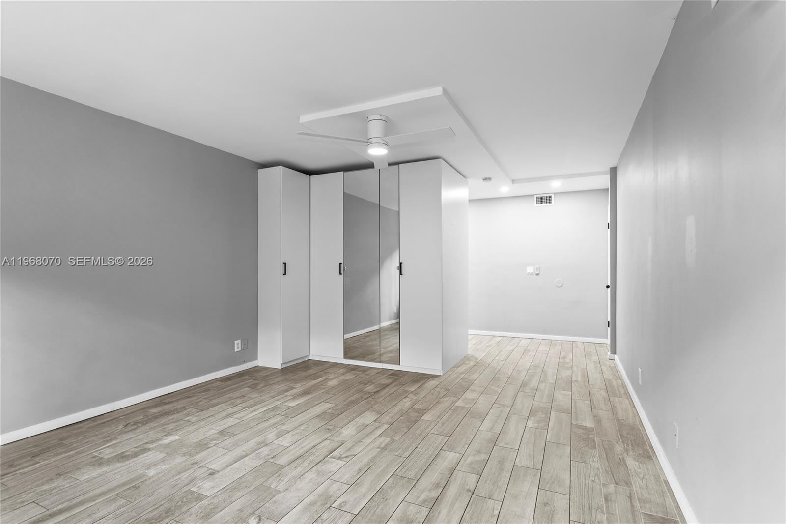 RACQUET CLUB APARTMENTS A - Residential