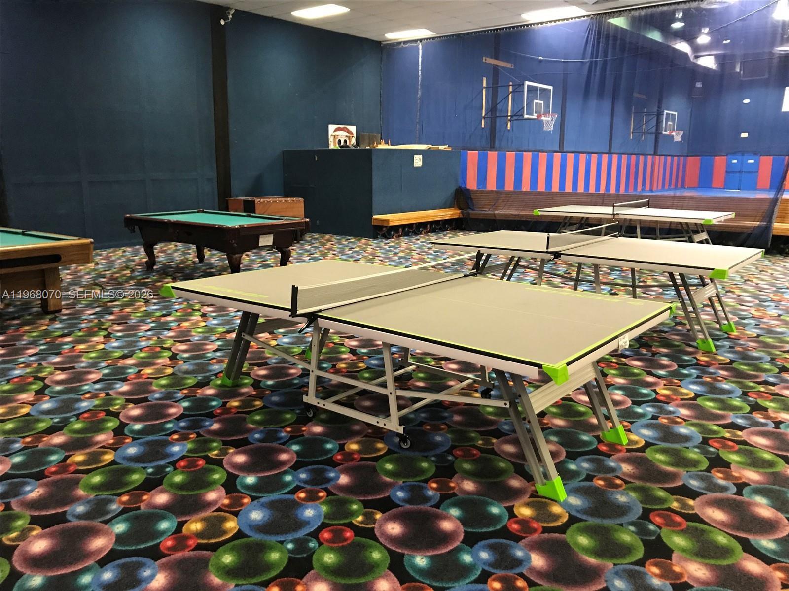 RACQUET CLUB APARTMENTS A - Residential