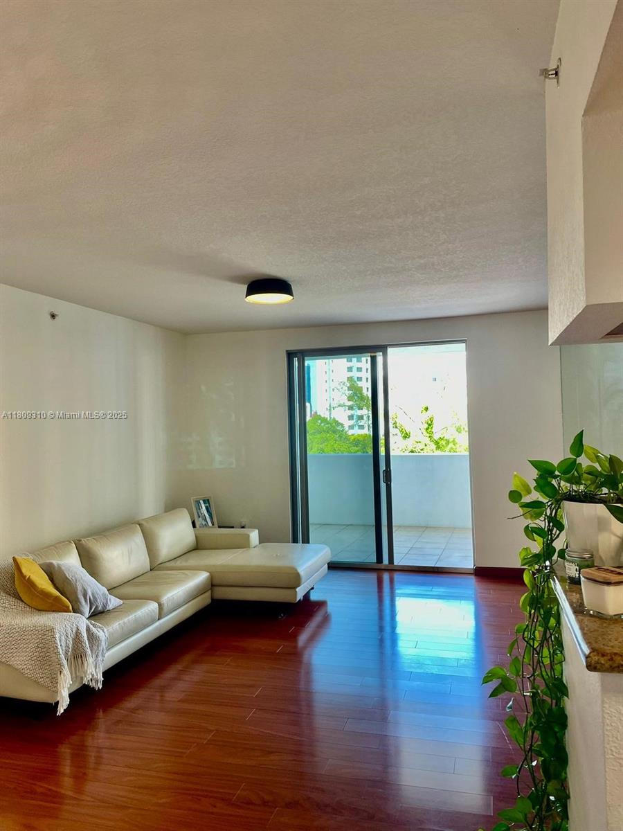36 NW 6th Ave 508