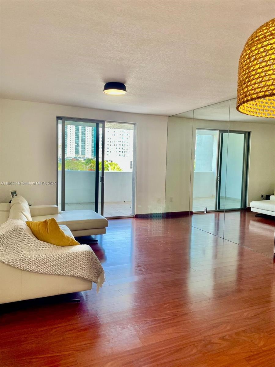 36 NW 6th Ave 508