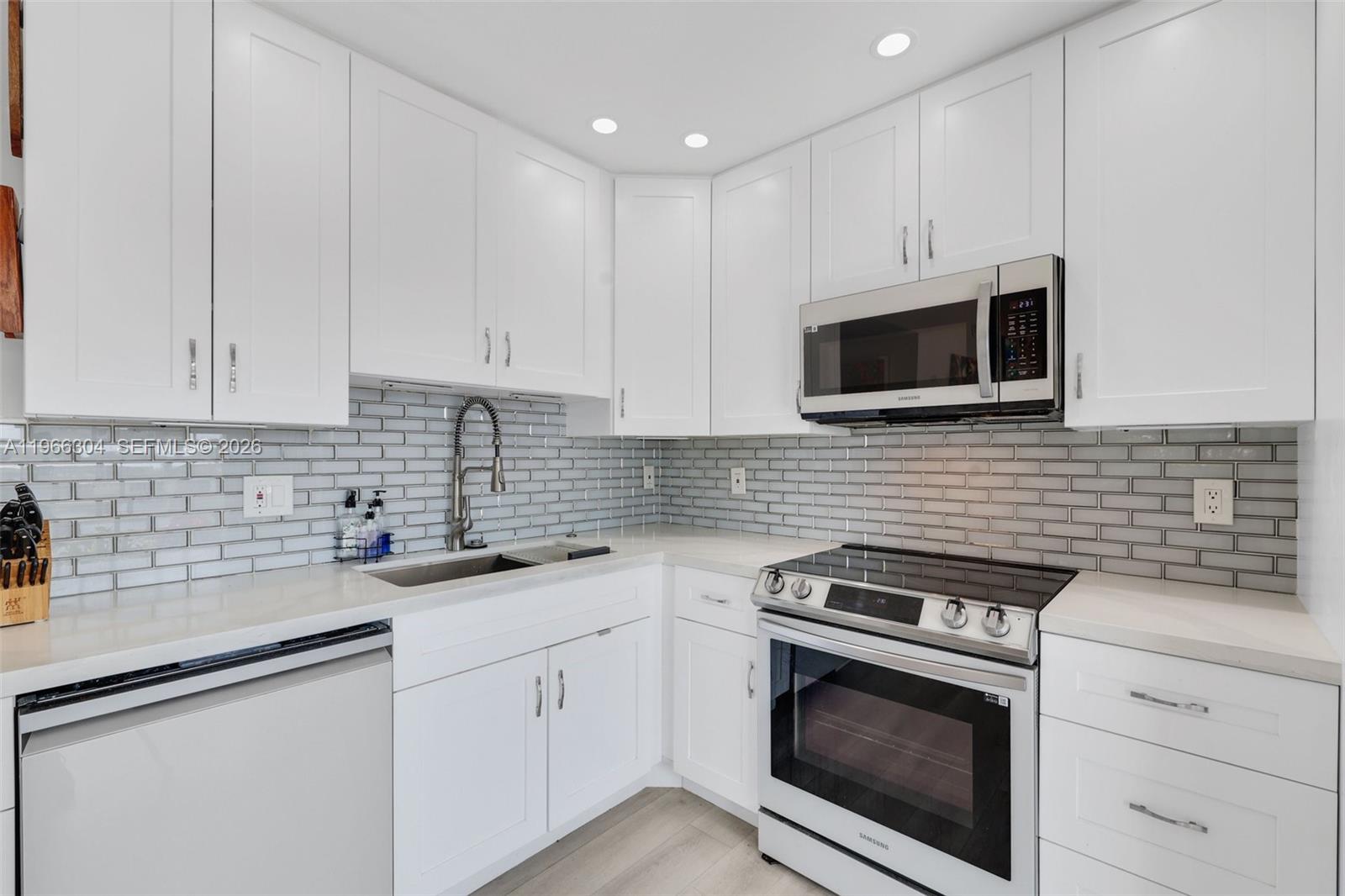 WOODMONT APT HOMES 67A - Residential