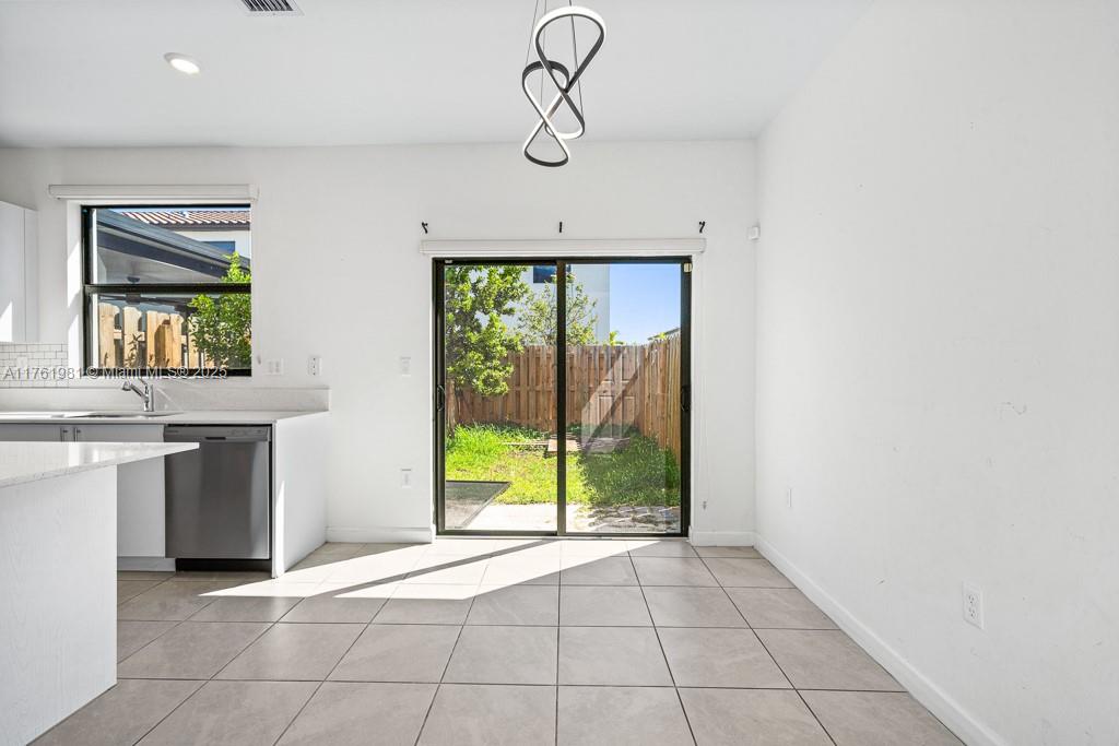 SILVER PALM RESIDENTIAL H - Residential