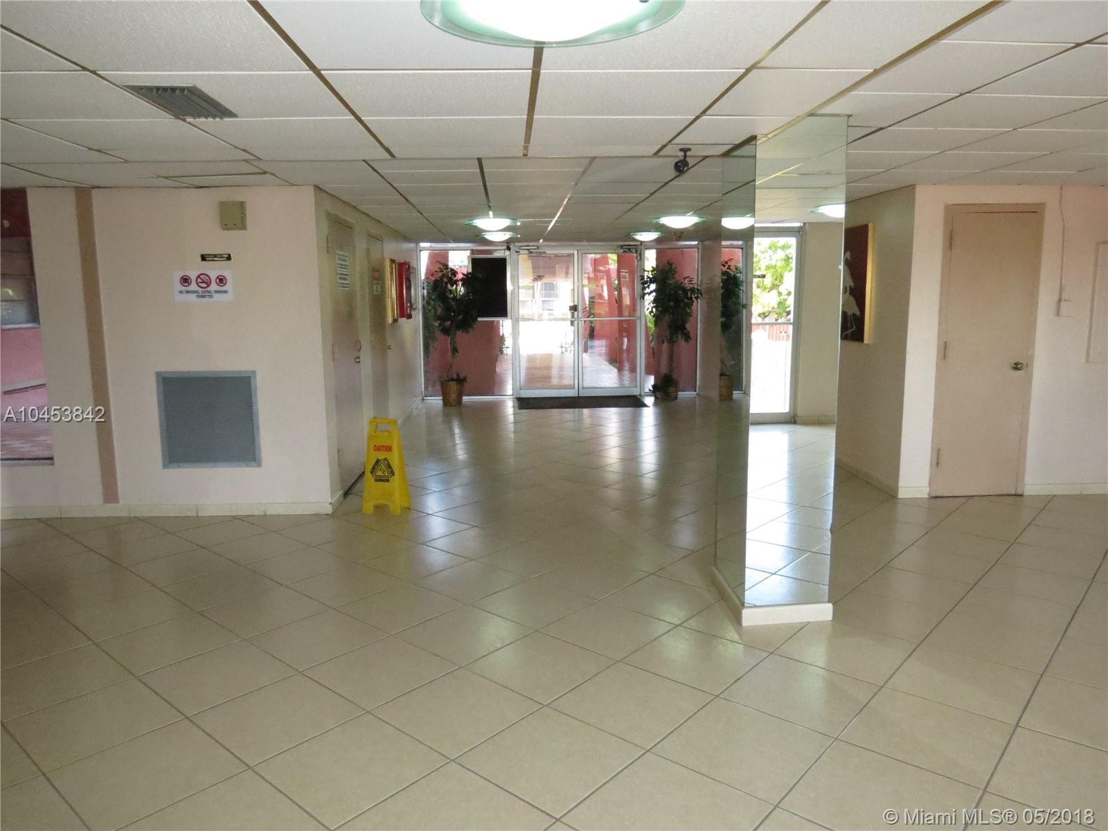 5050 CONDO - Residential