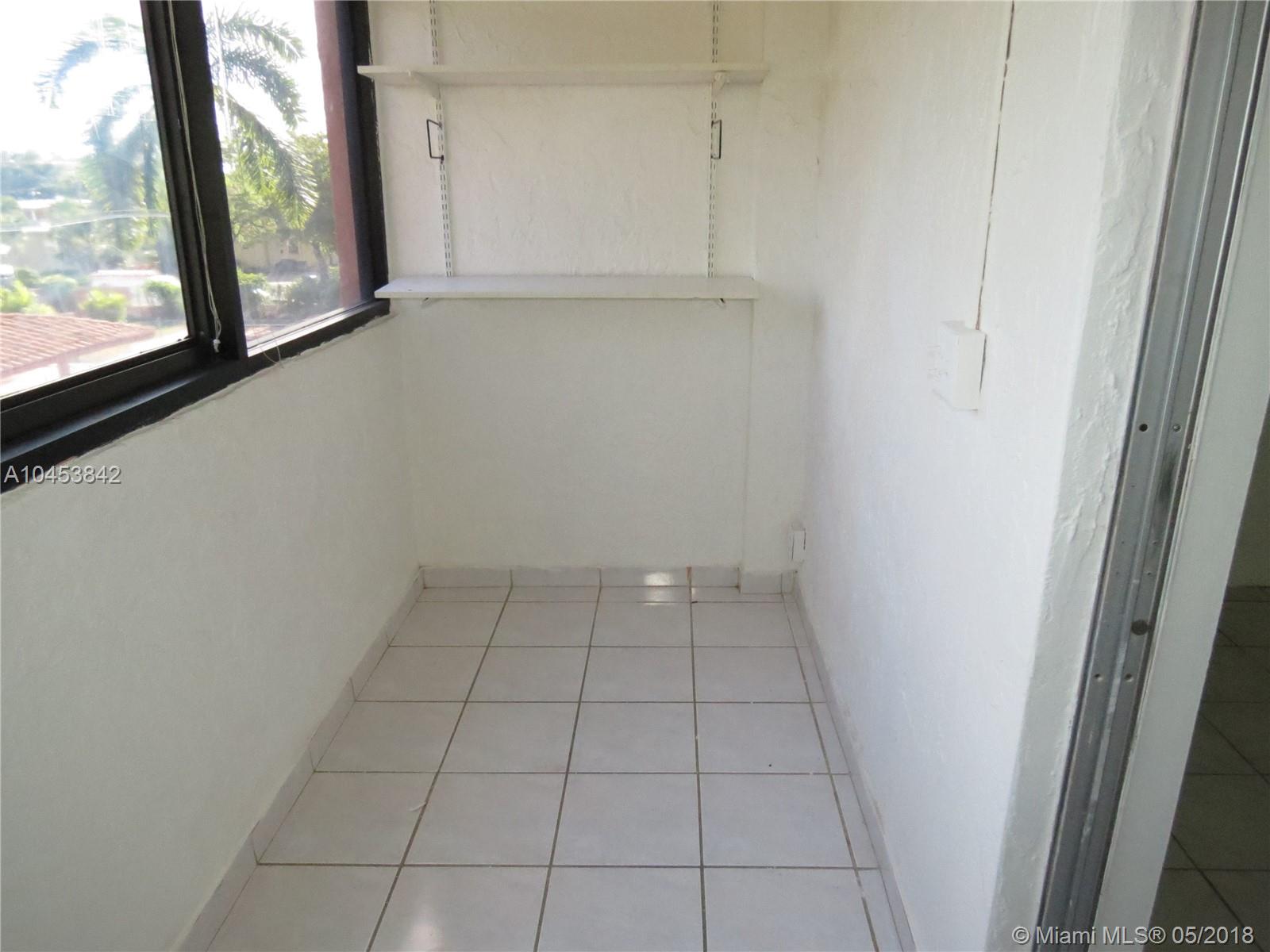 5050 CONDO - Residential