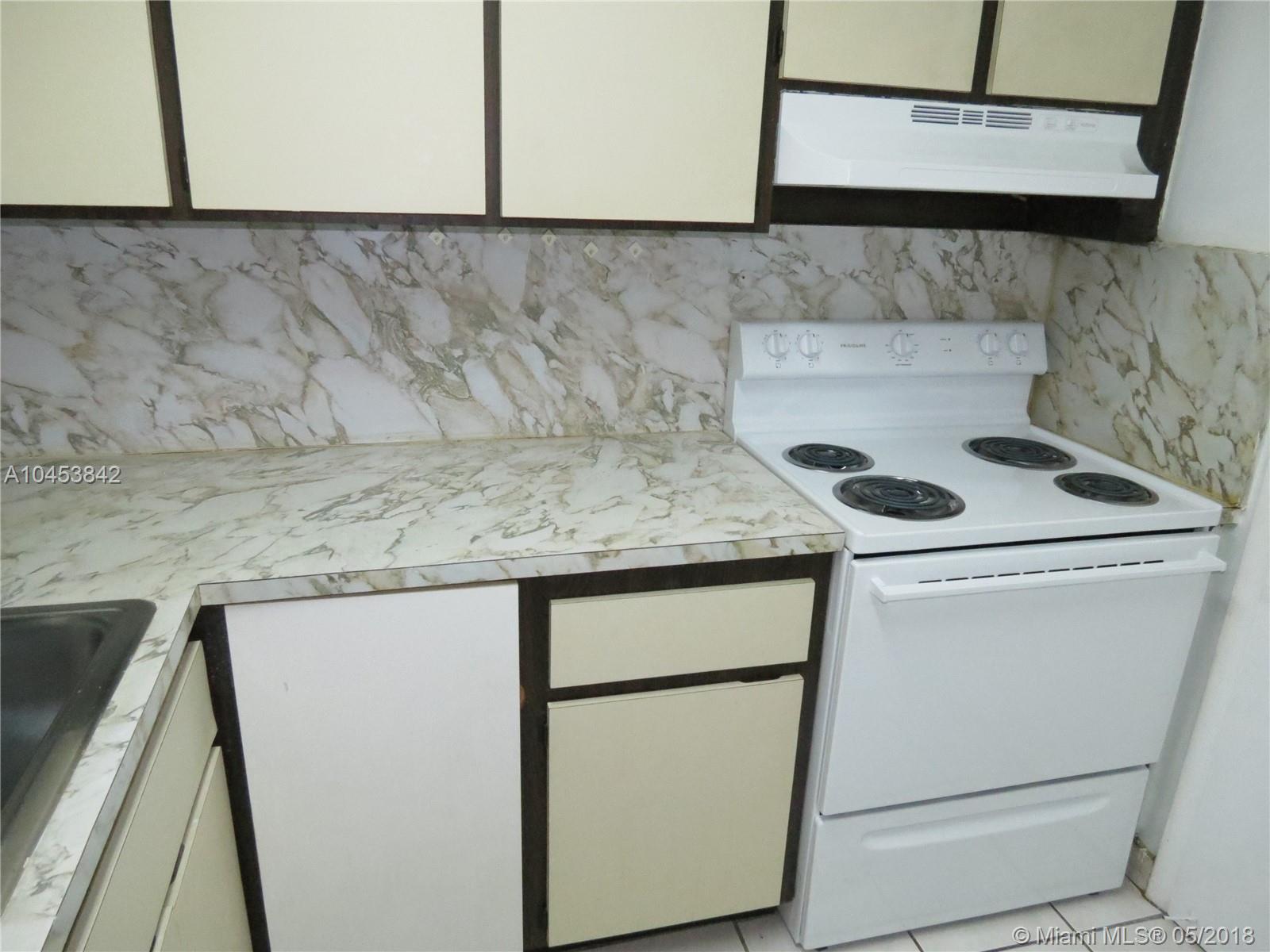 5050 CONDO - Residential