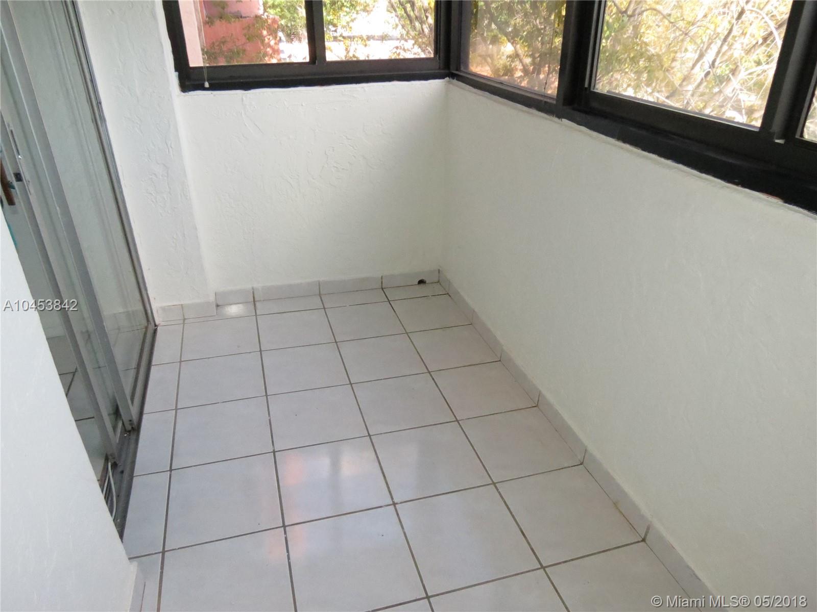 5050 CONDO - Residential