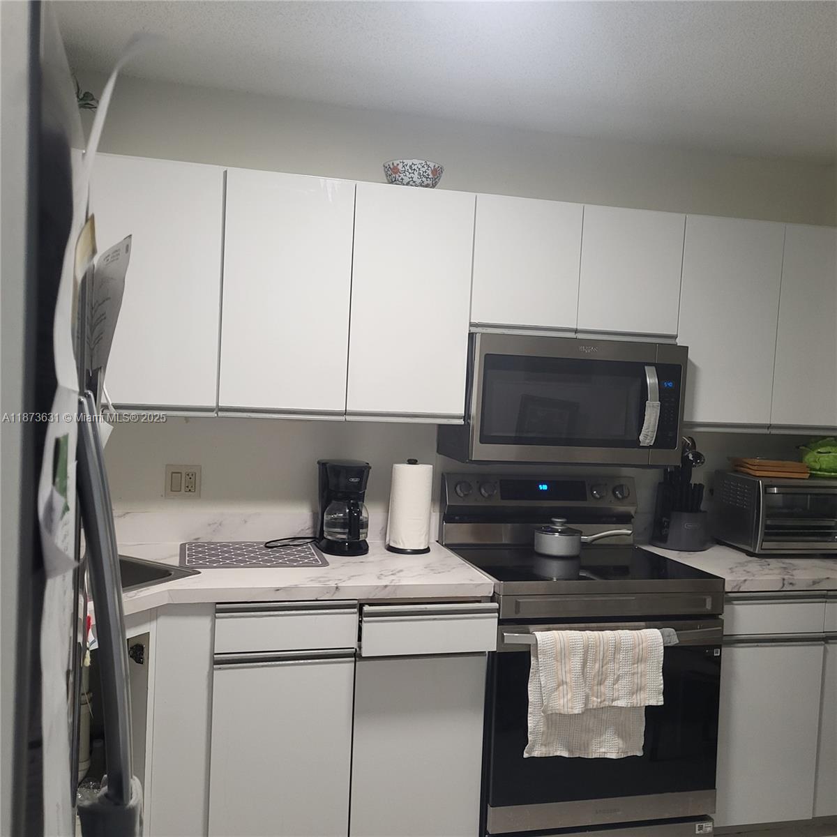 MEADOWS 300 1 - Residential