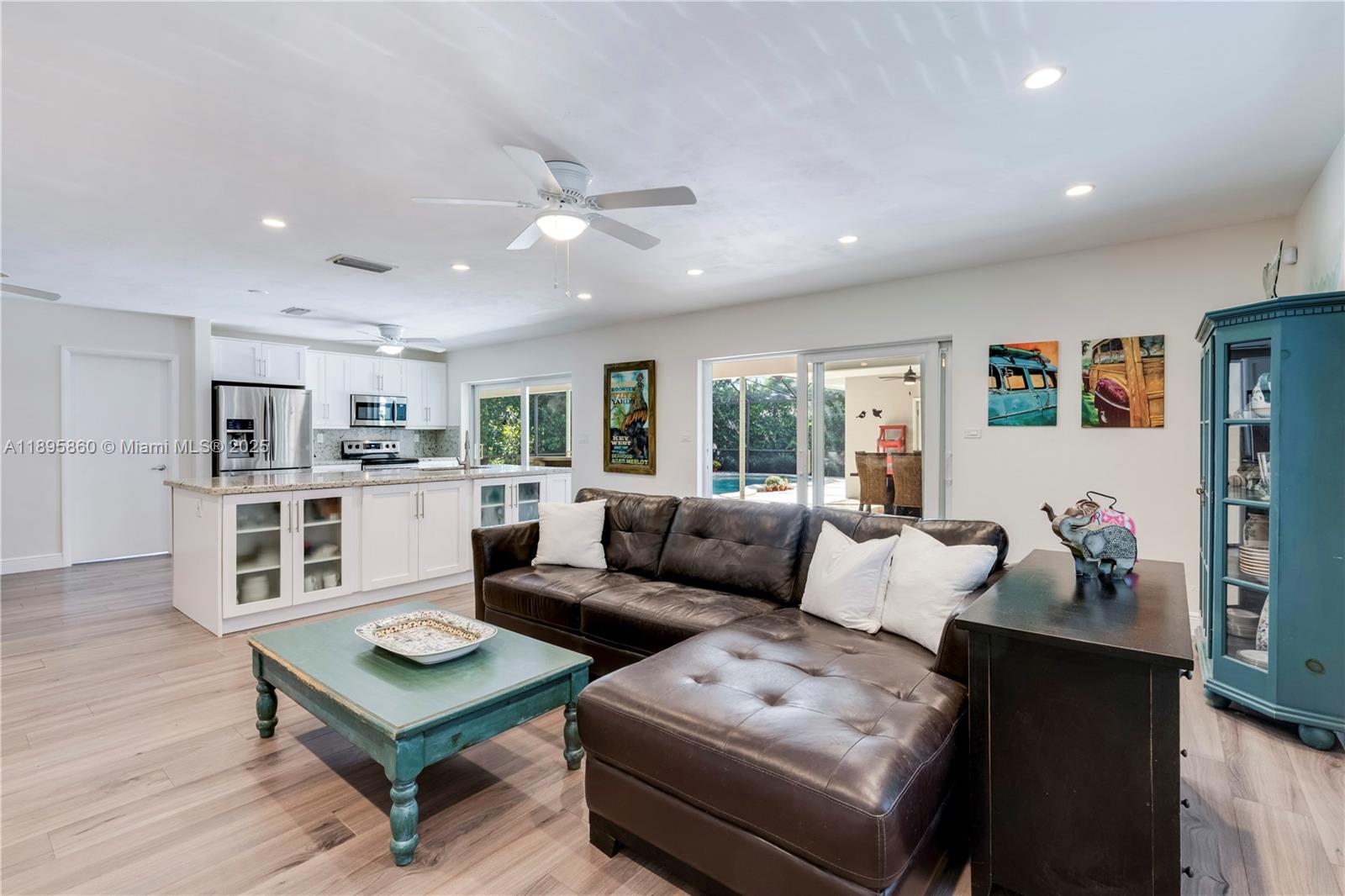 ESTELLE LAWRENCE HOMES - Residential