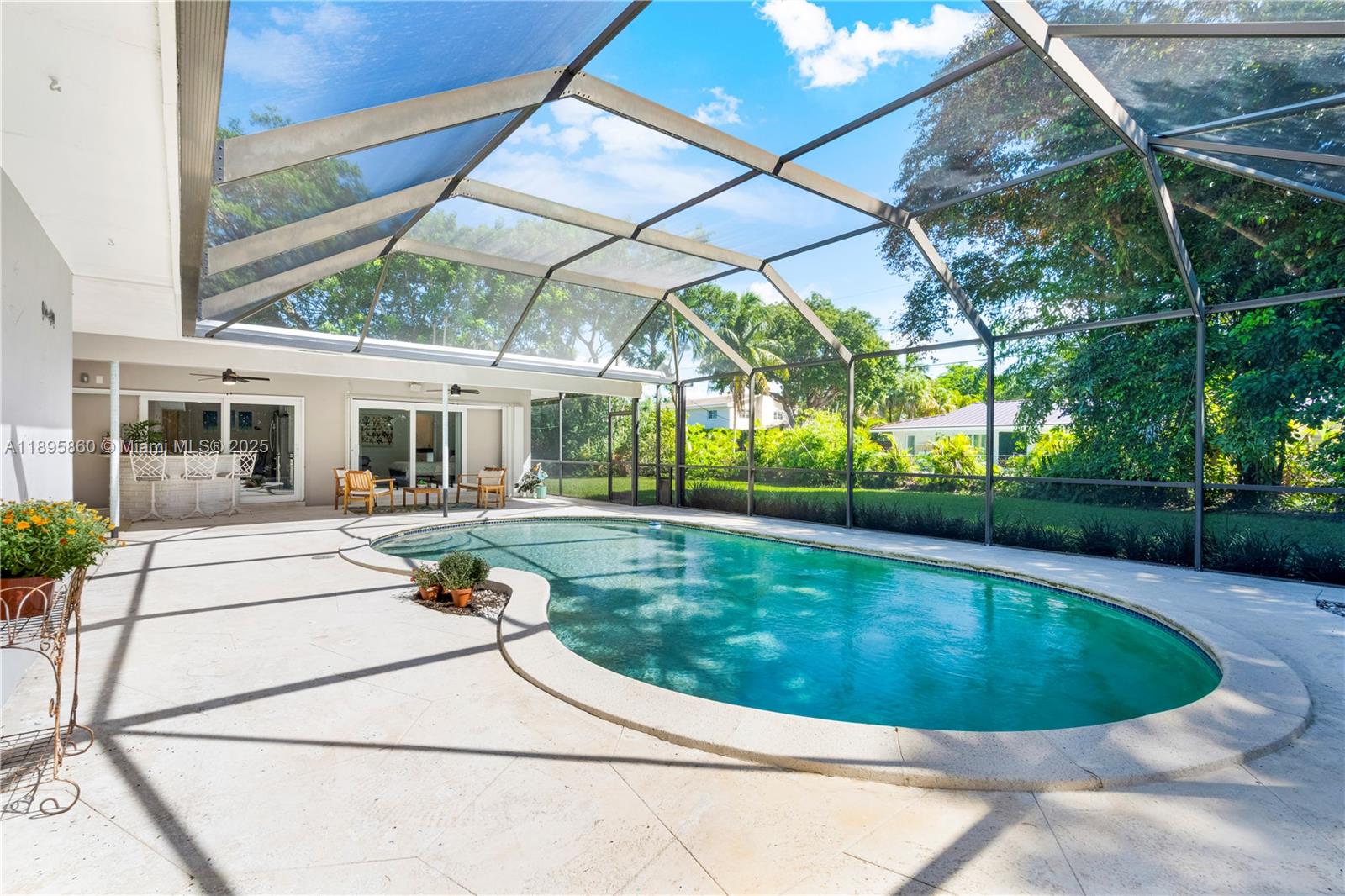 ESTELLE LAWRENCE HOMES - Residential