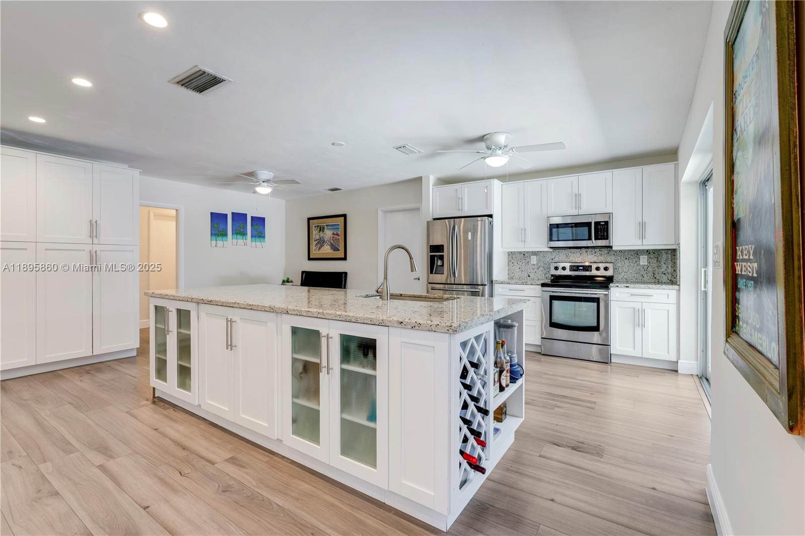 ESTELLE LAWRENCE HOMES - Residential