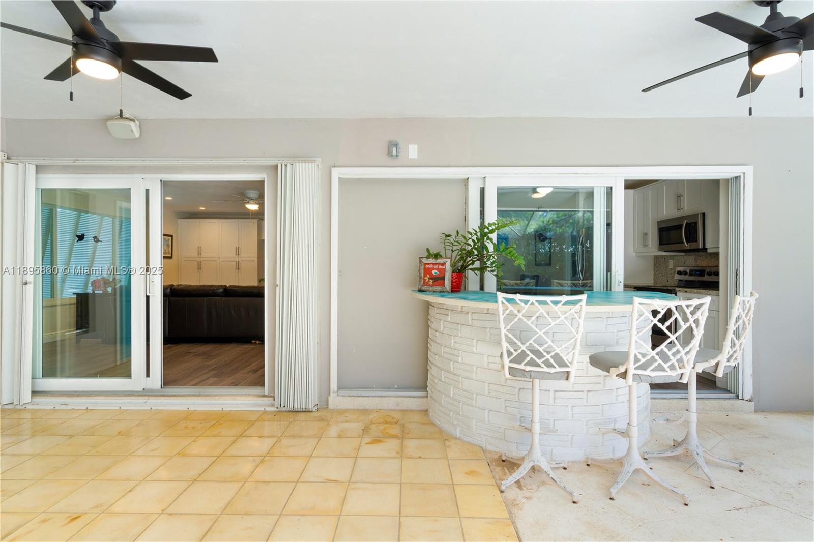 ESTELLE LAWRENCE HOMES - Residential