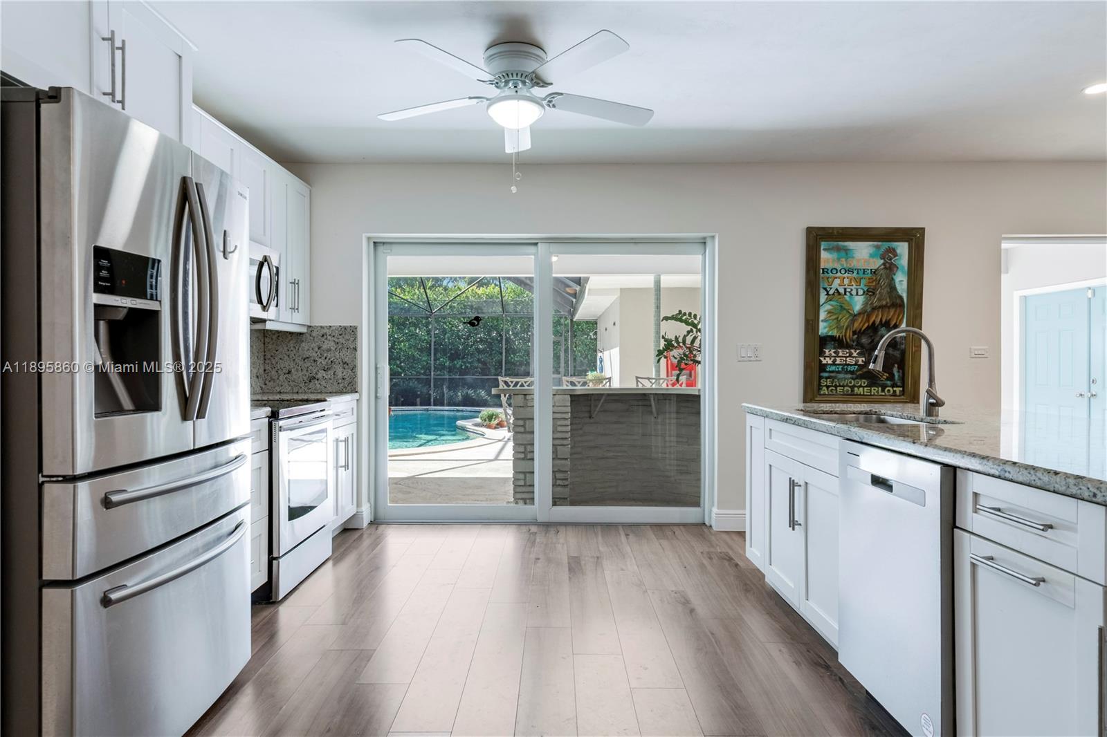 ESTELLE LAWRENCE HOMES - Residential