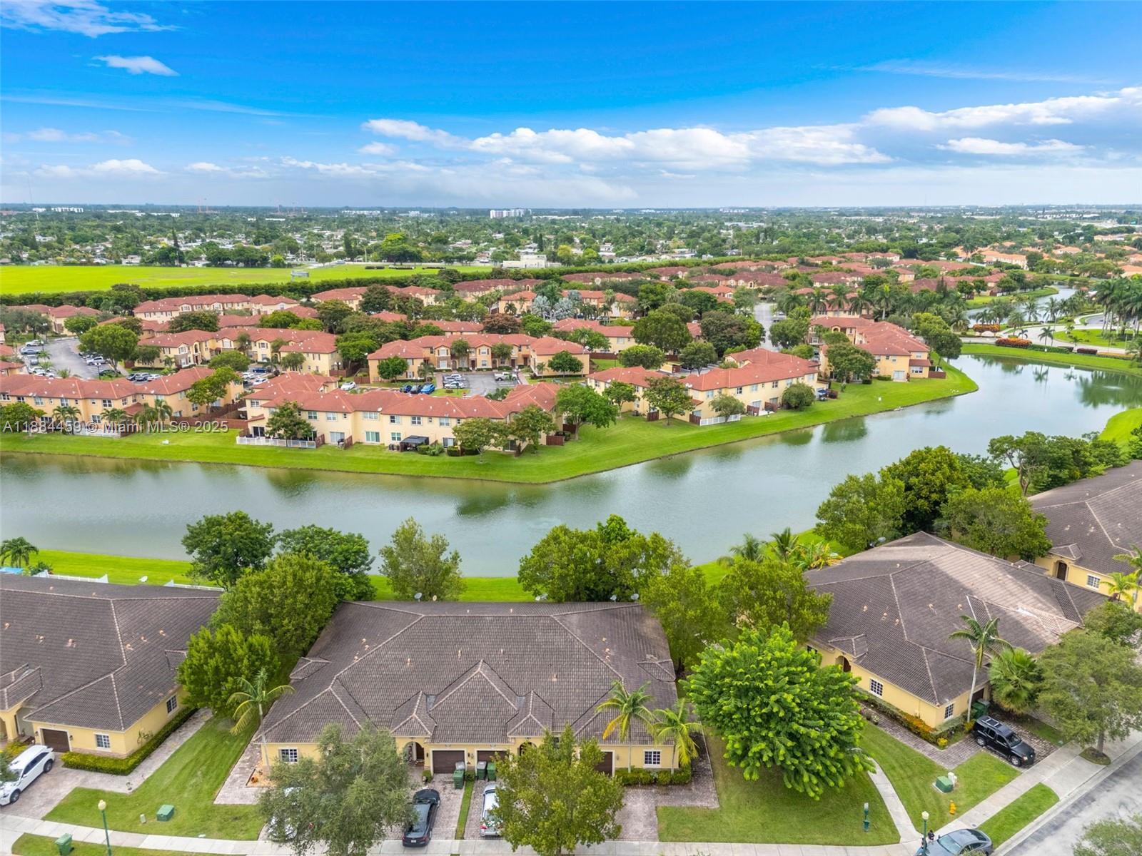 VENTURA AT MALIBU BAY - Residential