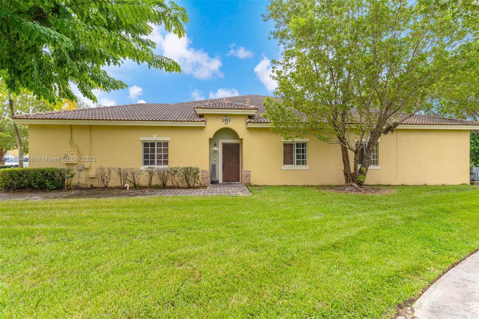 VENTURA AT MALIBU BAY - Residential