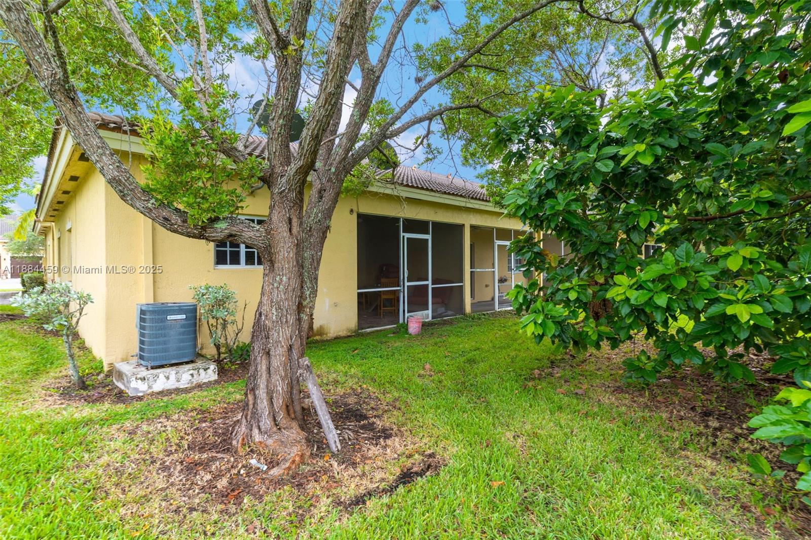 VENTURA AT MALIBU BAY - Residential