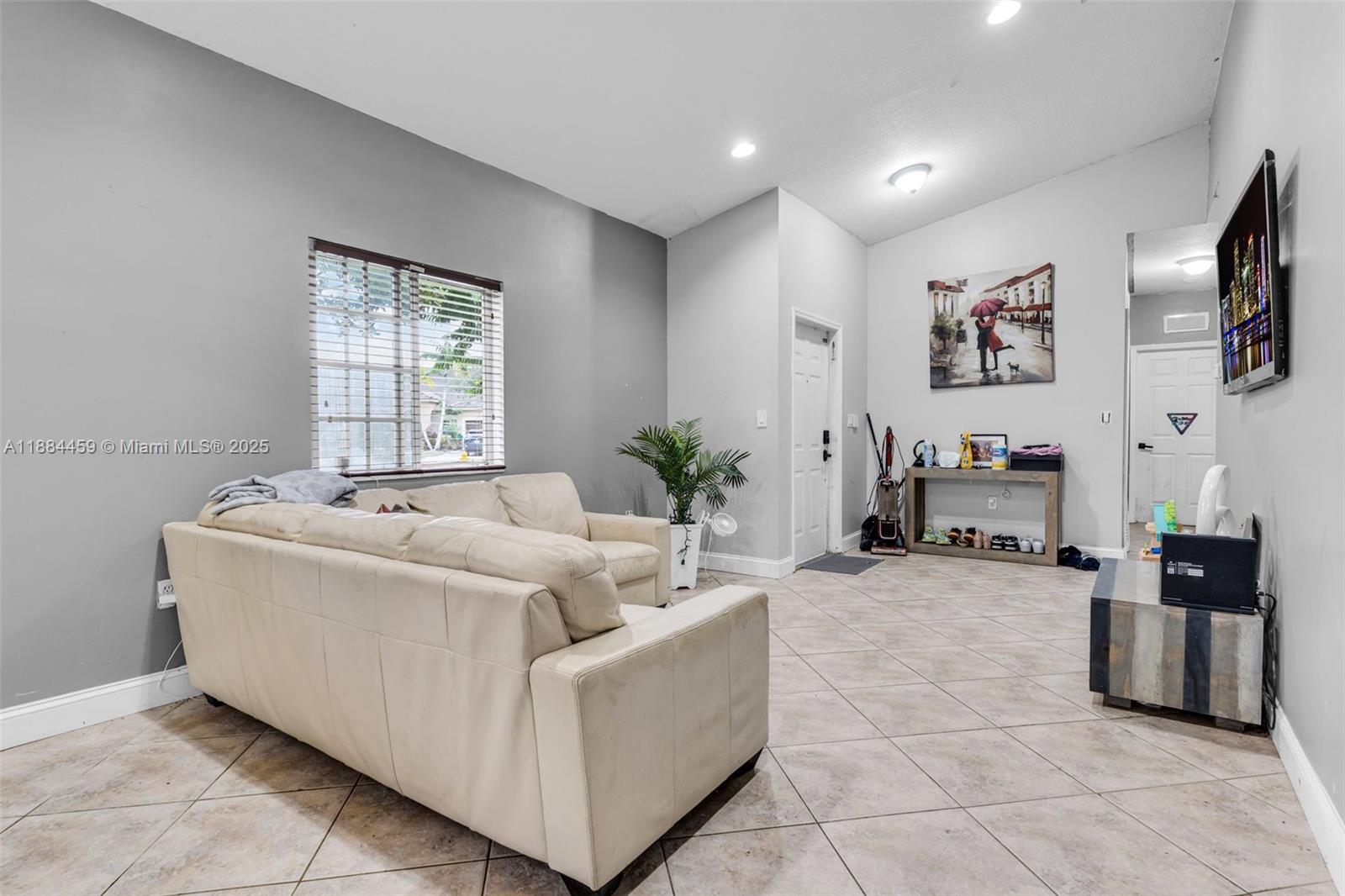 VENTURA AT MALIBU BAY - Residential