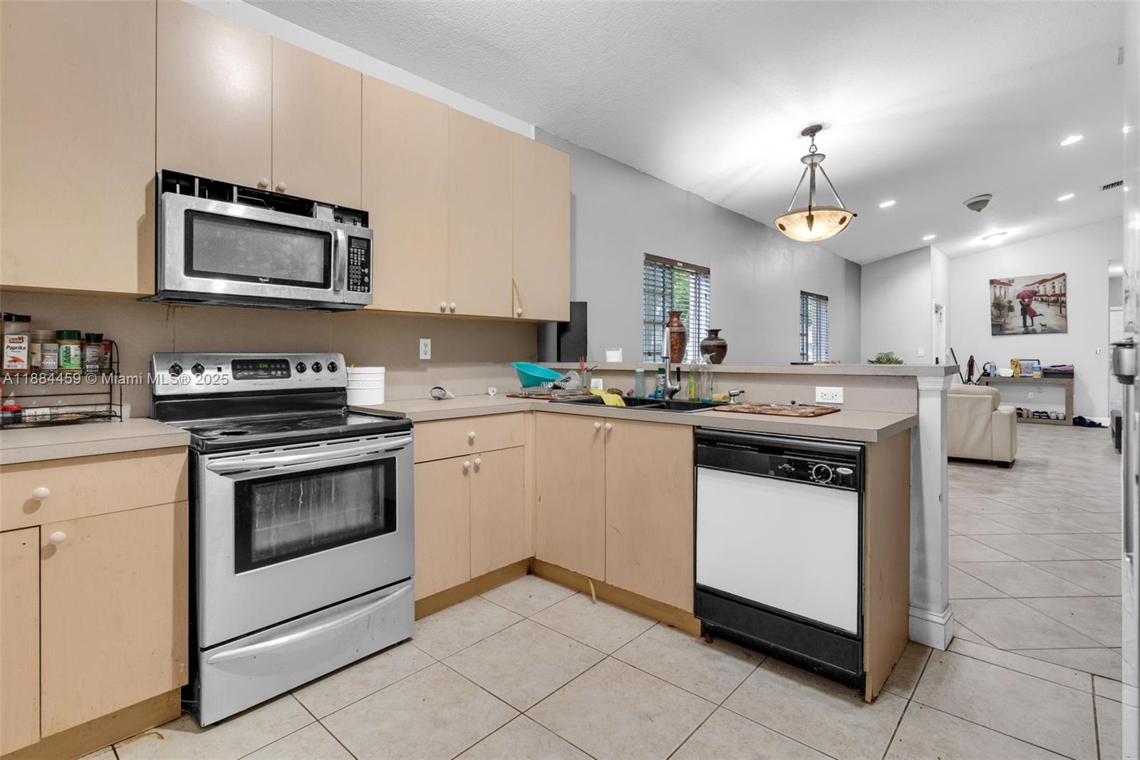 VENTURA AT MALIBU BAY - Residential