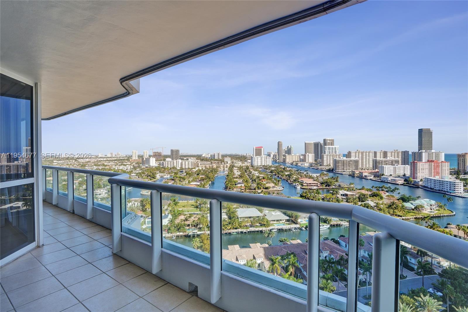 NORTH TOWER AT THE POINT - Residential