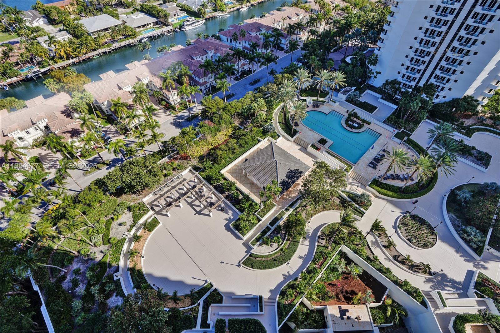 NORTH TOWER AT THE POINT - Residential