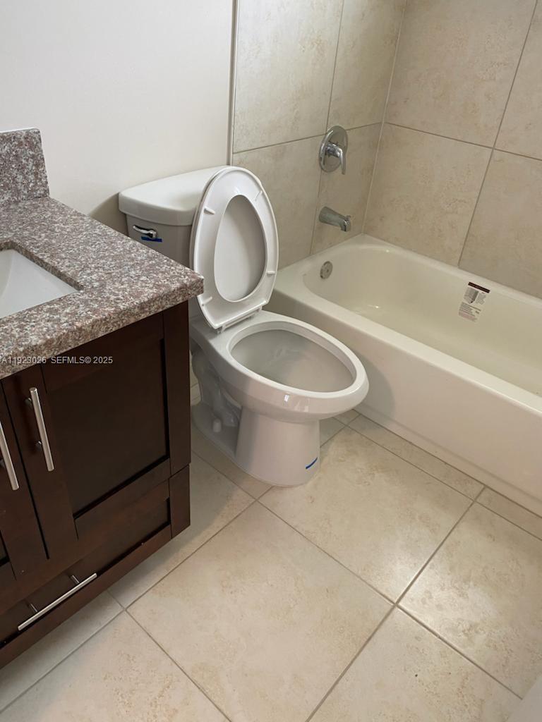 MIAMI MODEL TRUCK FARMS - Residential Income