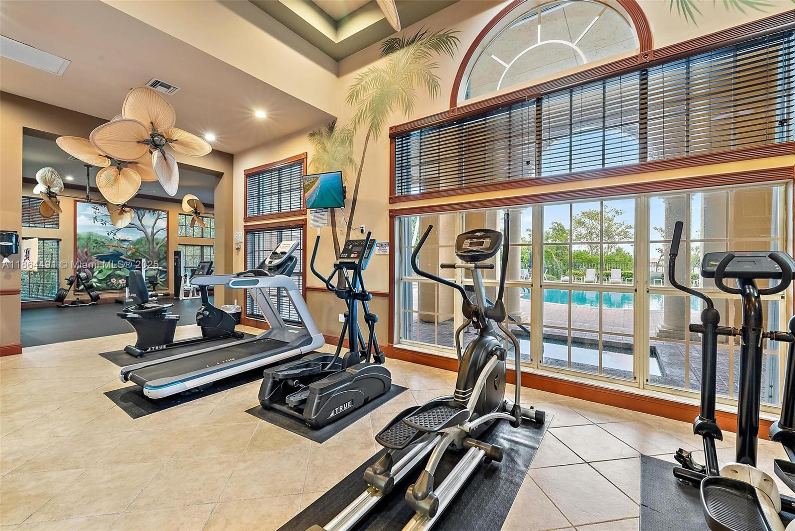 HYPOLUXOS MARINERS CAY CO - Residential