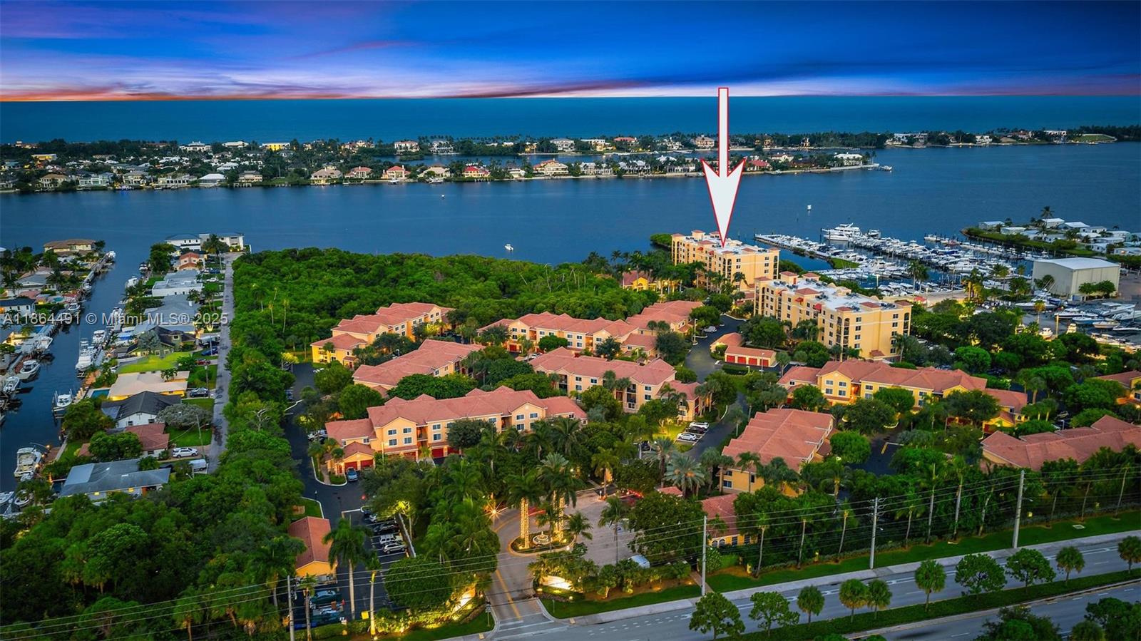 HYPOLUXOS MARINERS CAY CO - Residential