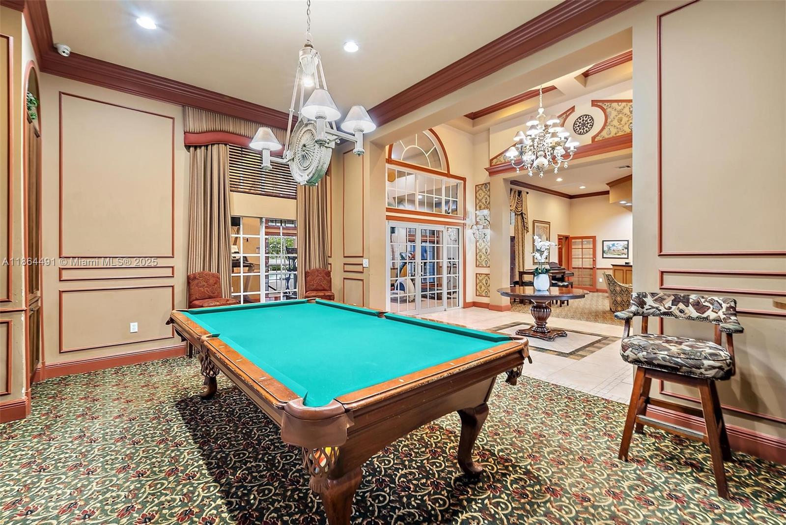 HYPOLUXOS MARINERS CAY CO - Residential