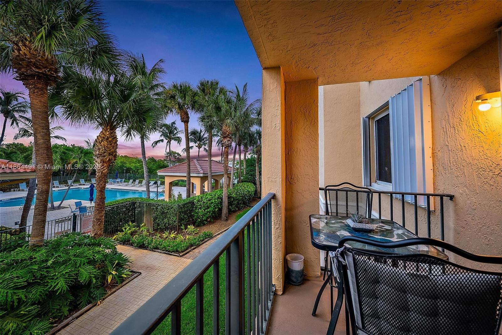 HYPOLUXOS MARINERS CAY CO - Residential