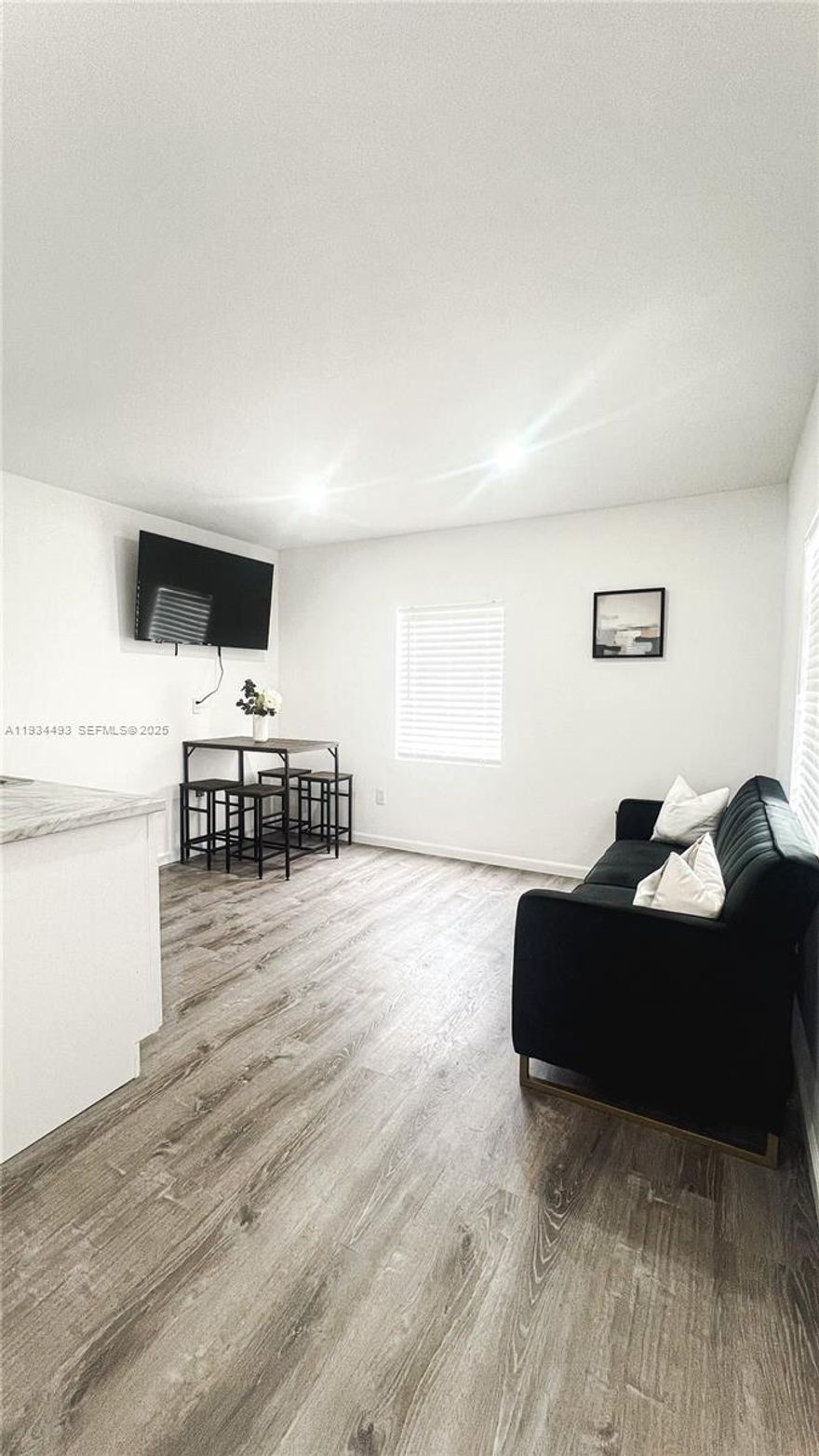 Fully furnished, newly constructed apartment available for rent. This modern unit offers a comfortable living space with quality finishes throughout. Managed by a friendly and responsible landlord.