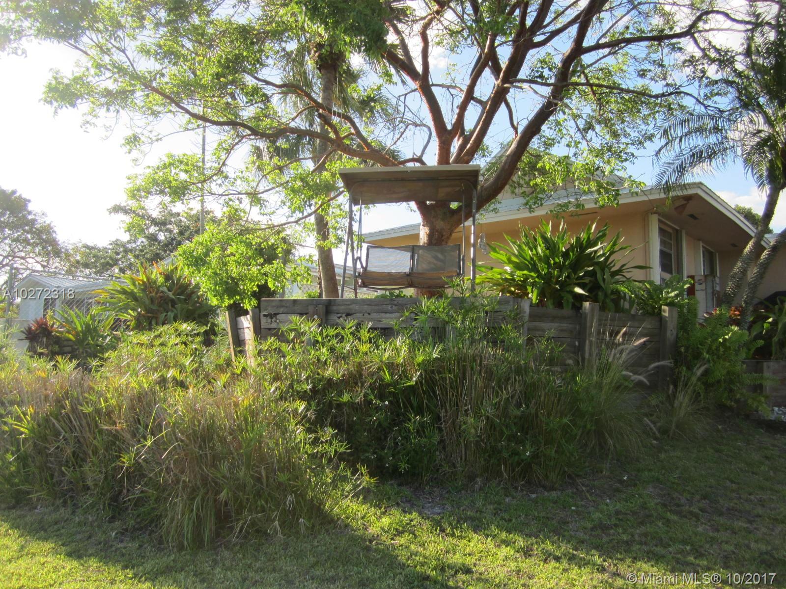 BASS LAKE ESTS-REPLAT OF - Residential