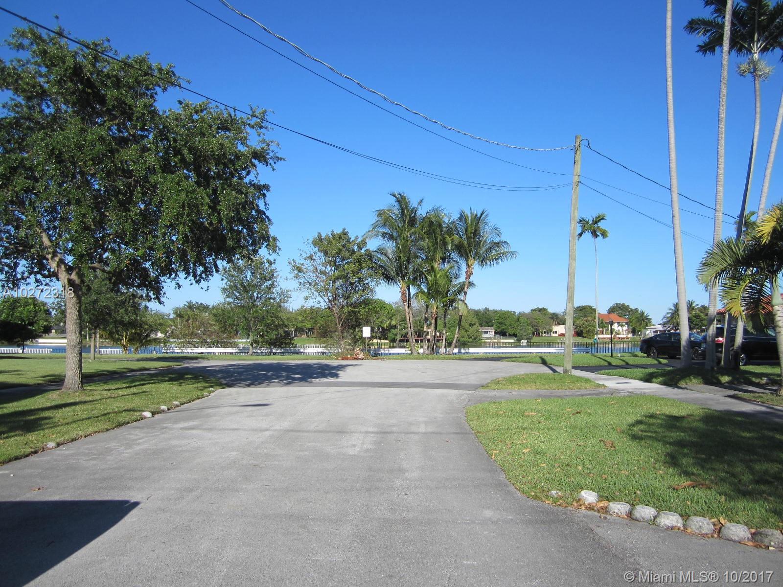 BASS LAKE ESTS-REPLAT OF - Residential