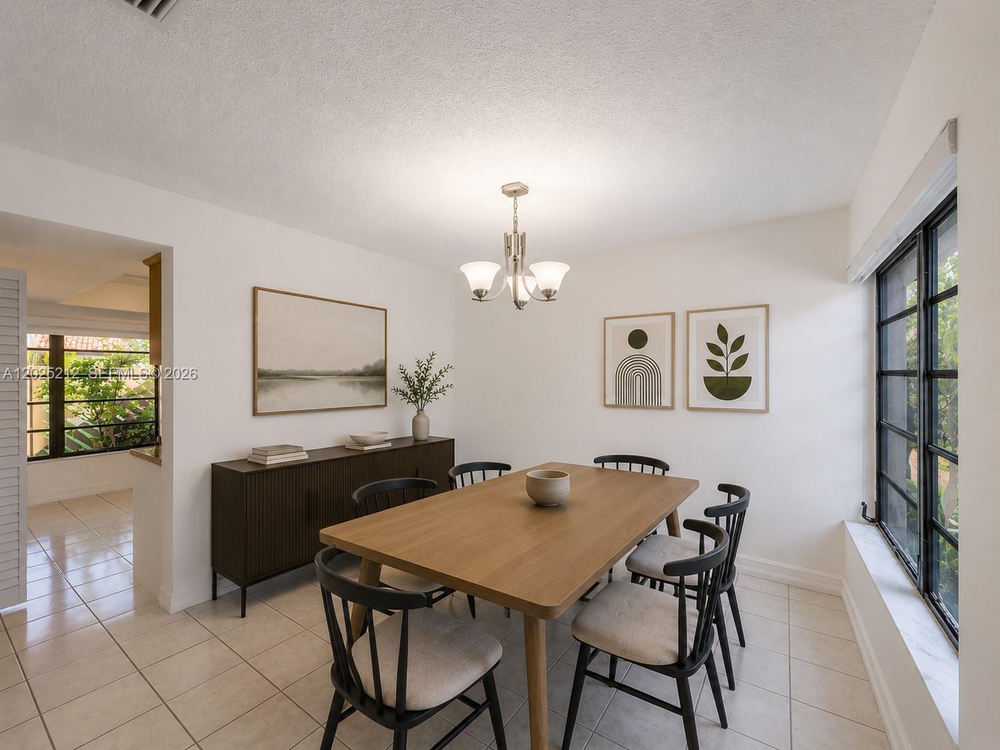 KENLAND COURT - Residential