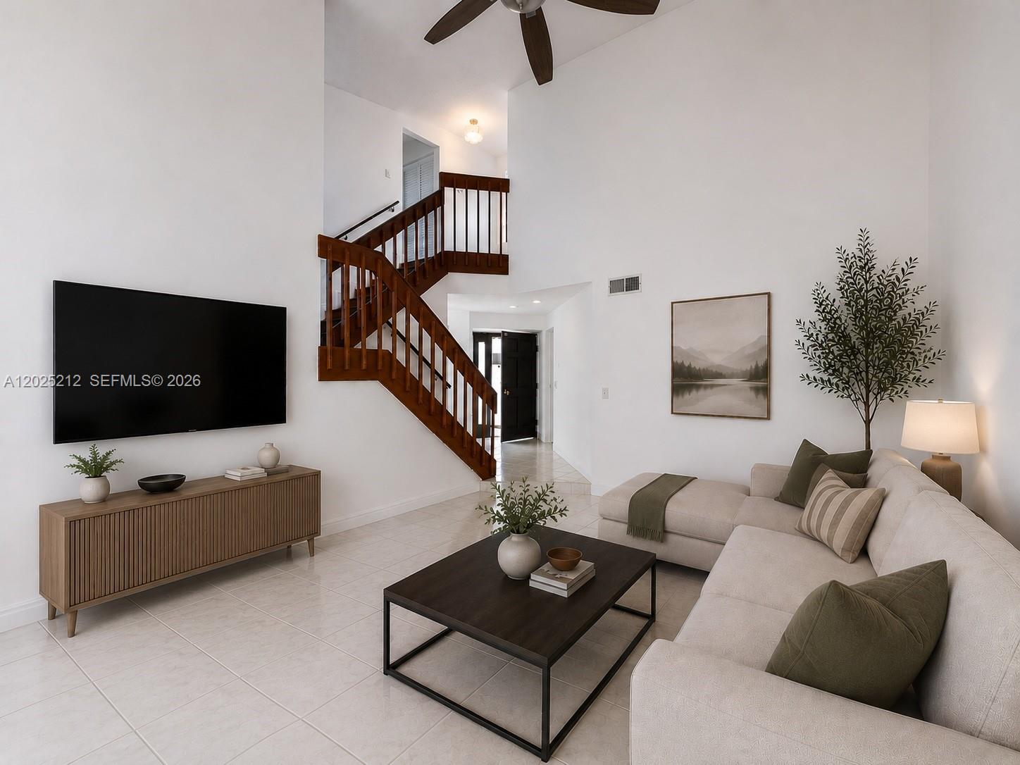 KENLAND COURT - Residential