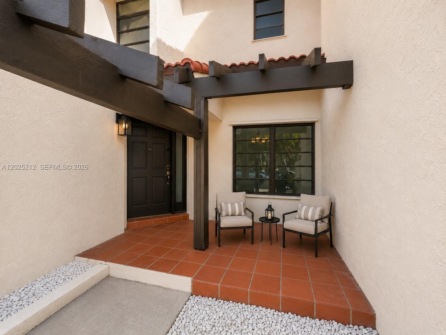 KENLAND COURT - Residential