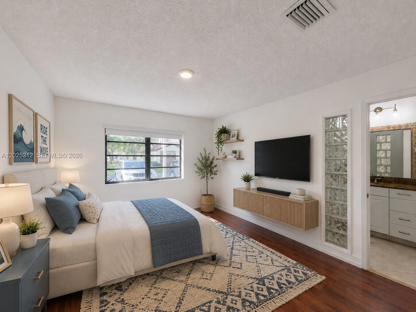 KENLAND COURT - Residential