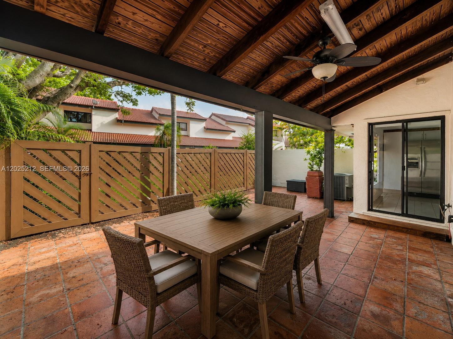 KENLAND COURT - Residential