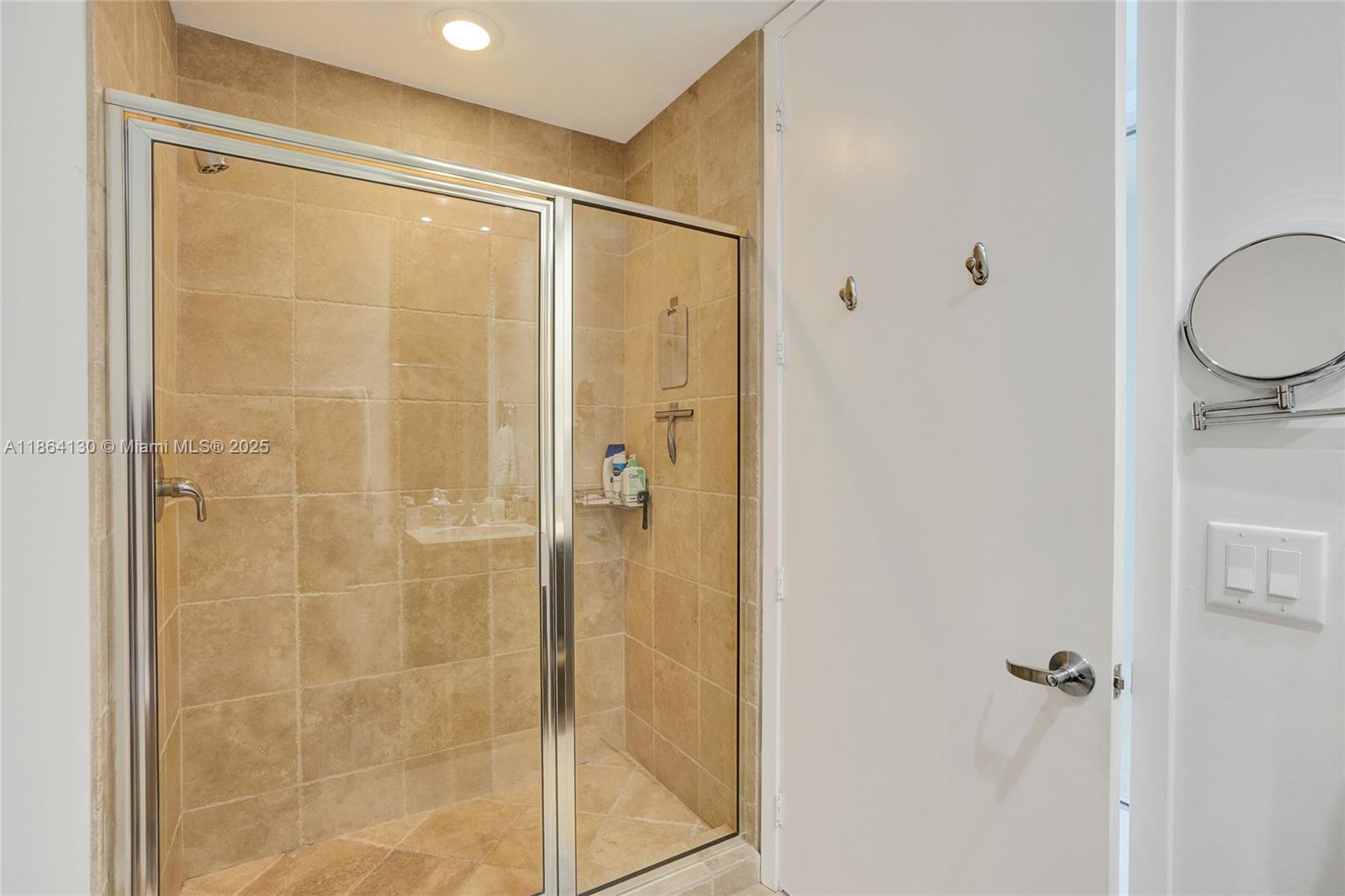 TRUMP ROYALE CONDO - Residential Lease