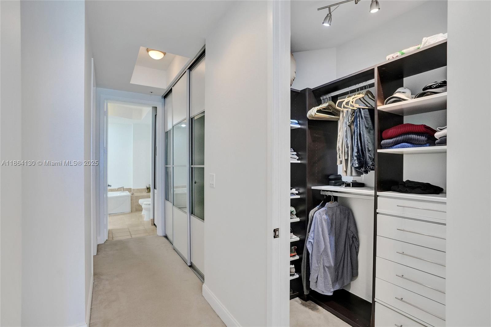 TRUMP ROYALE CONDO - Residential Lease