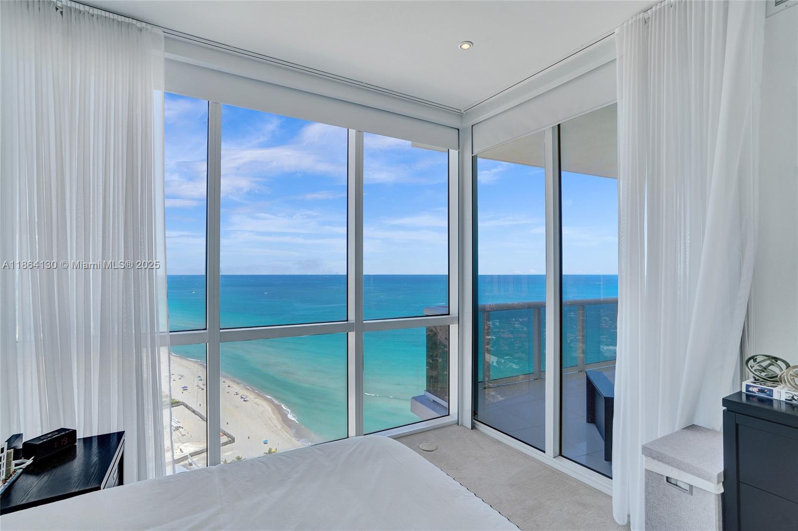TRUMP ROYALE CONDO - Residential Lease