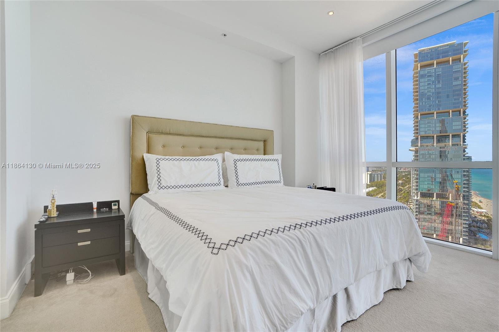 TRUMP ROYALE CONDO - Residential Lease