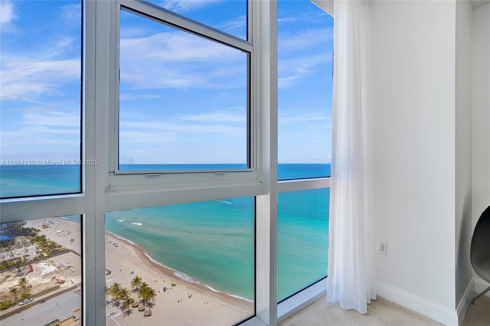 TRUMP ROYALE CONDO - Residential Lease