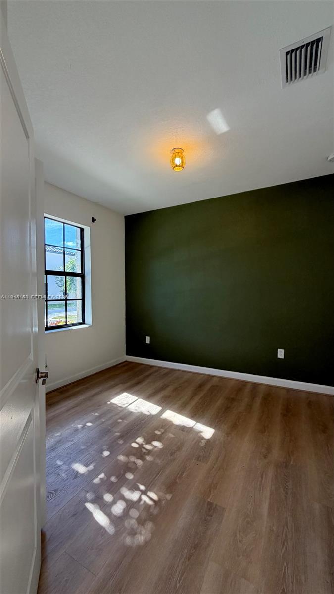 COCO PALM VILLAS - Residential