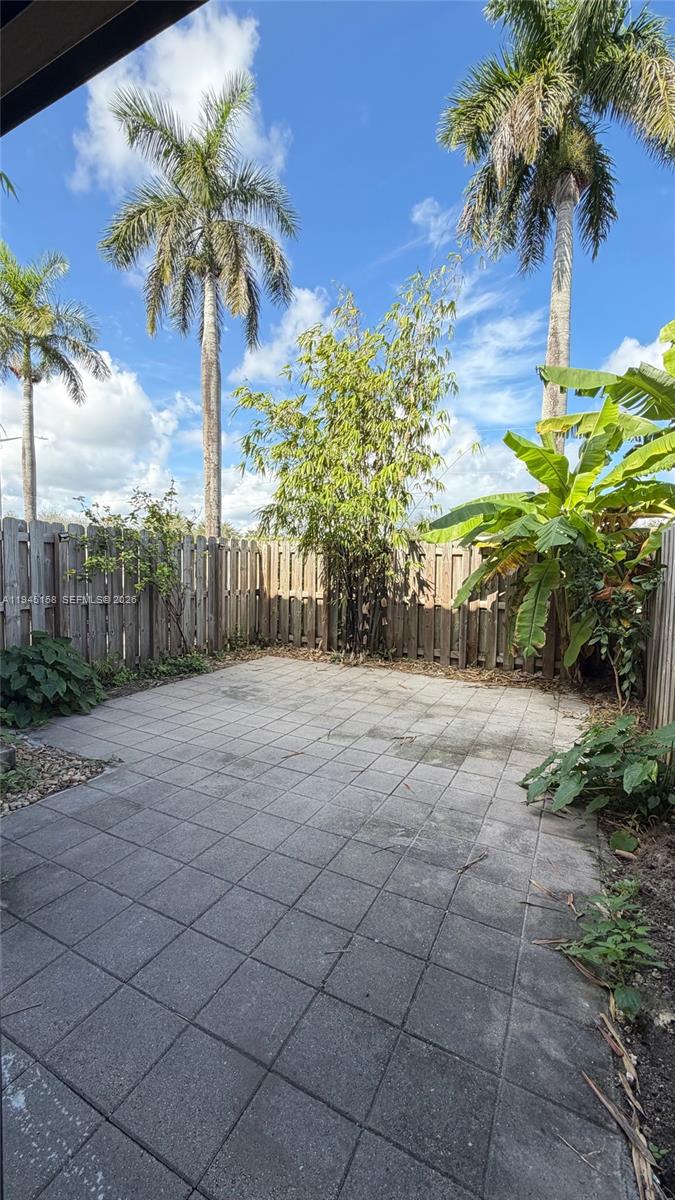 COCO PALM VILLAS - Residential