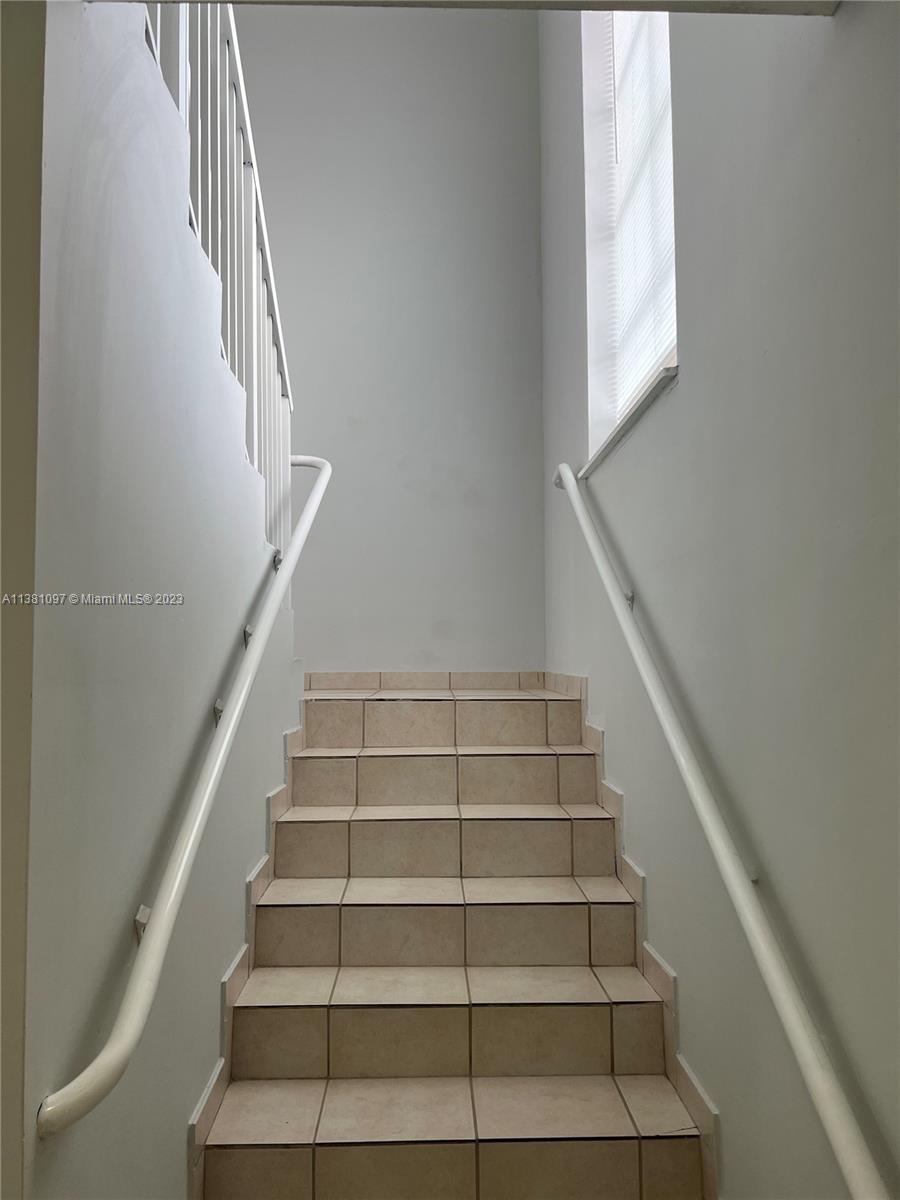 SUB OF PB 1-4 - Residential Lease